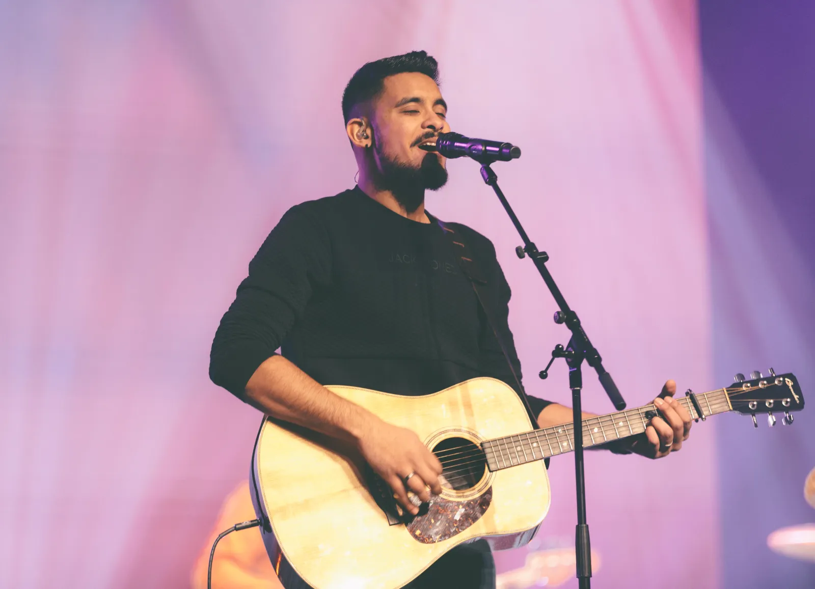 Will Abriel en concert de louange